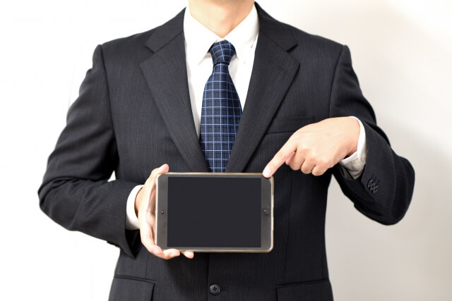 銭湯やサウナ施設といった温浴施設でのサイネージ広告配信のステップ